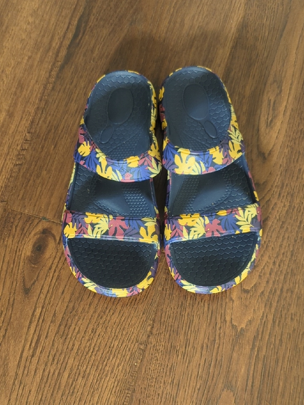 Spenco Fusion Slim Tropical Slide Sandals Size 8